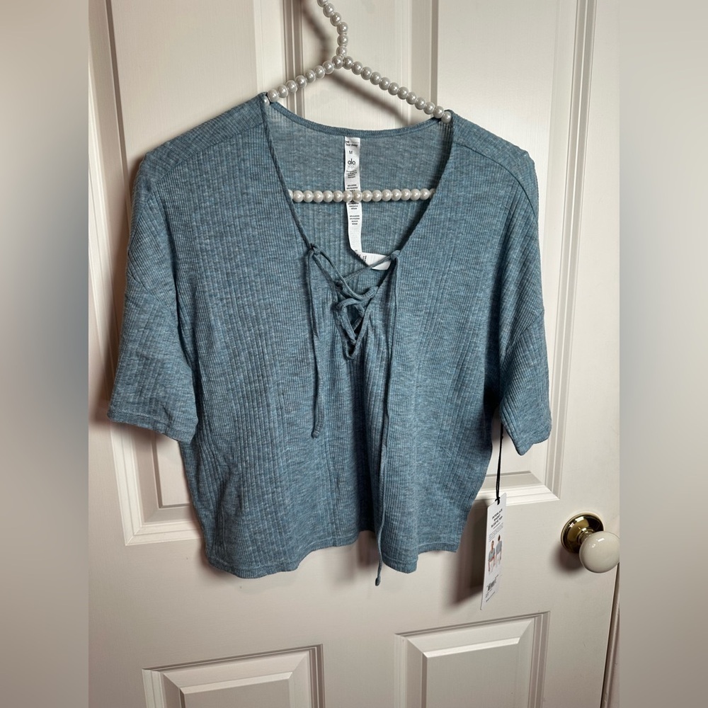 ALO Yoga blue Short Sleeve Top - Picture 1 of 8